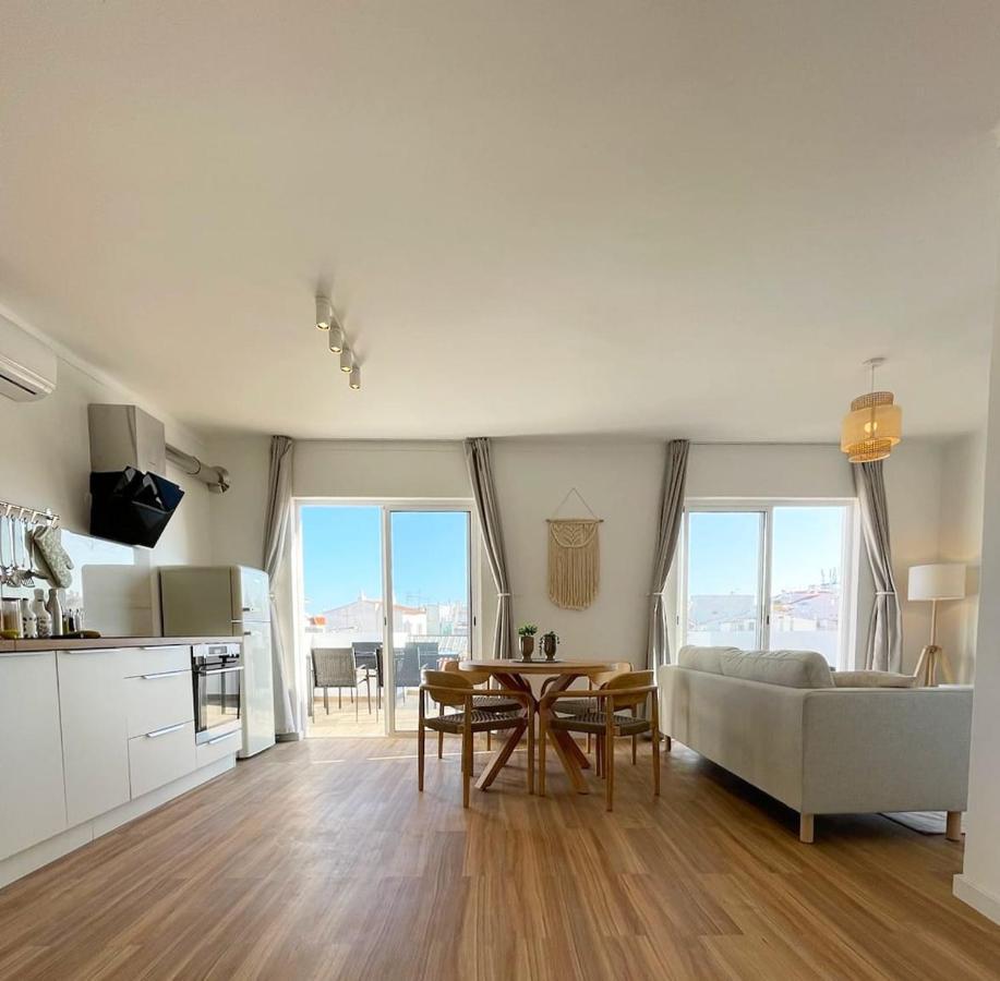 Sun Waves Beach Apartment Portimão Exterior foto